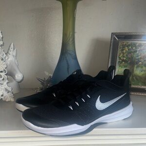 Men’s Nike Legend Trainer SZ 11 PRICE FIRM 💵